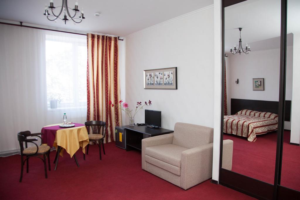 Florentina Hotel Edinet Bilik gambar