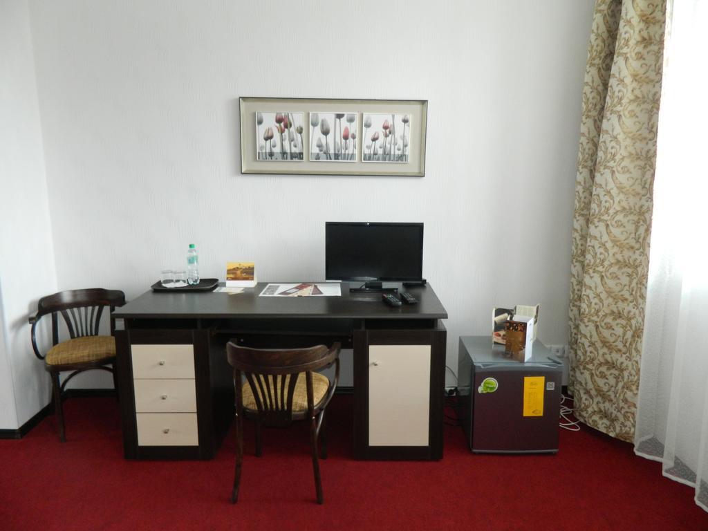 Florentina Hotel Edinet Bilik gambar