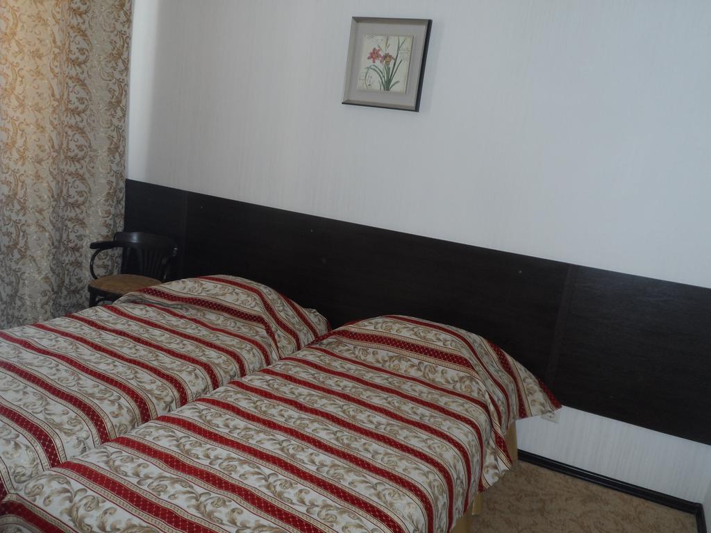 Florentina Hotel Edinet Luaran gambar